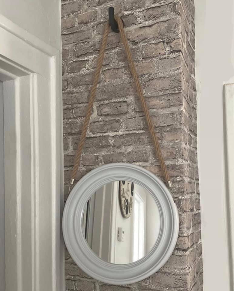 Miroir rond avec corde